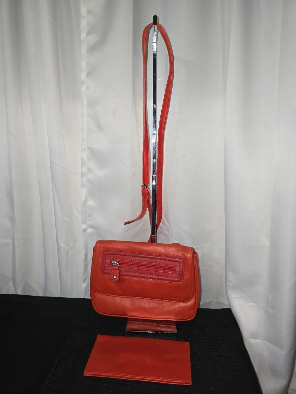 PERLINA MULTIPOCKETS Red Leather Crossbody Bag — Vibrant Red Shoulder Purse